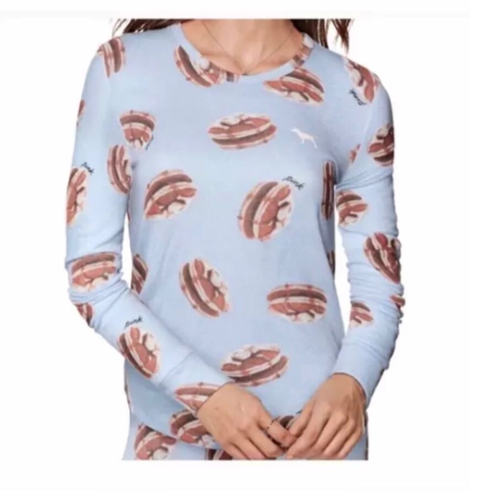 Victoria’s Secret Pink T shirt Long Sleeve Top Hot cakes.size Small. NWT